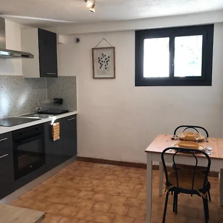 Superbe Bas De Villaix Appartement